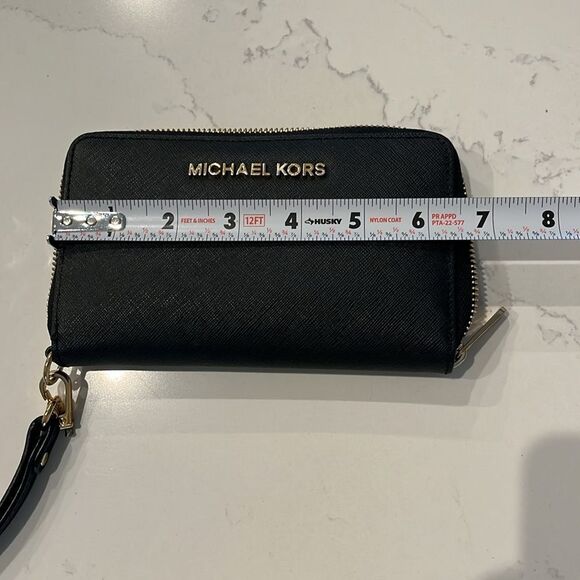 Michael Kors Black Zippered Wristlet - Picture 6 of 7